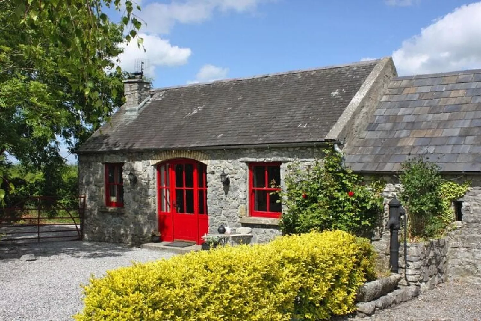 Semi-detached house The Granary in Terryglass Co Tipperary