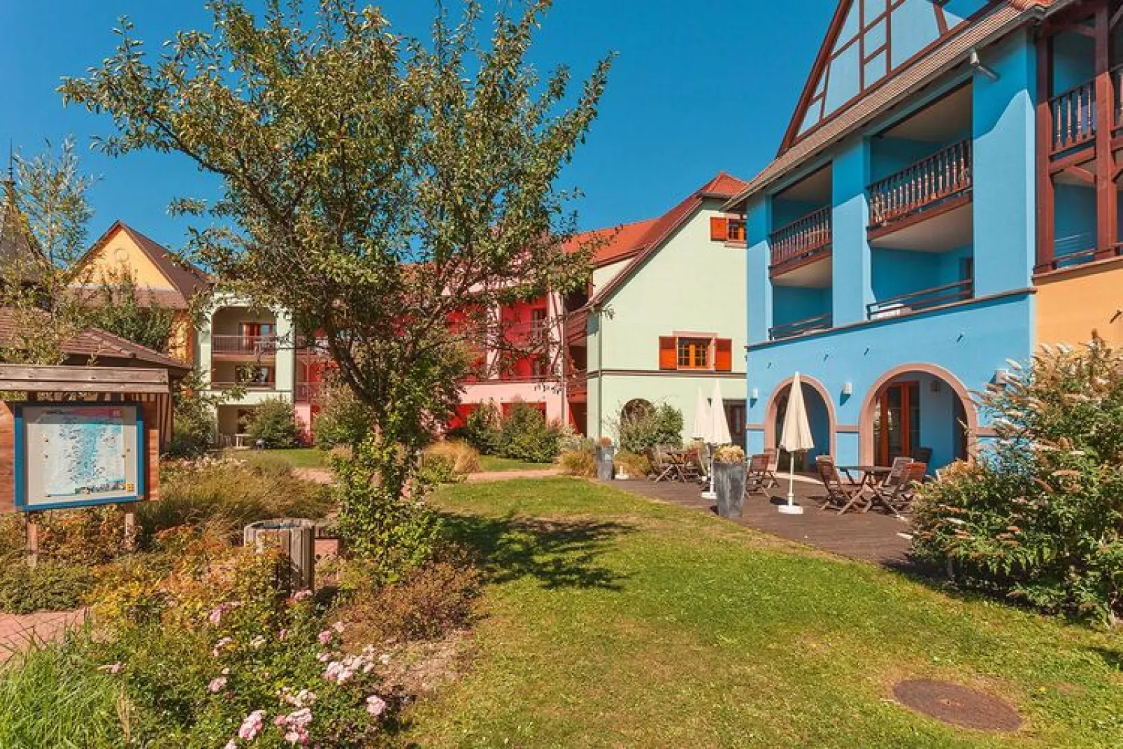 Residence Le Clos d'Eguisheim Eguisheim  25 Standard Apt 4 p - 1 bedroom-Buitenkant zomer