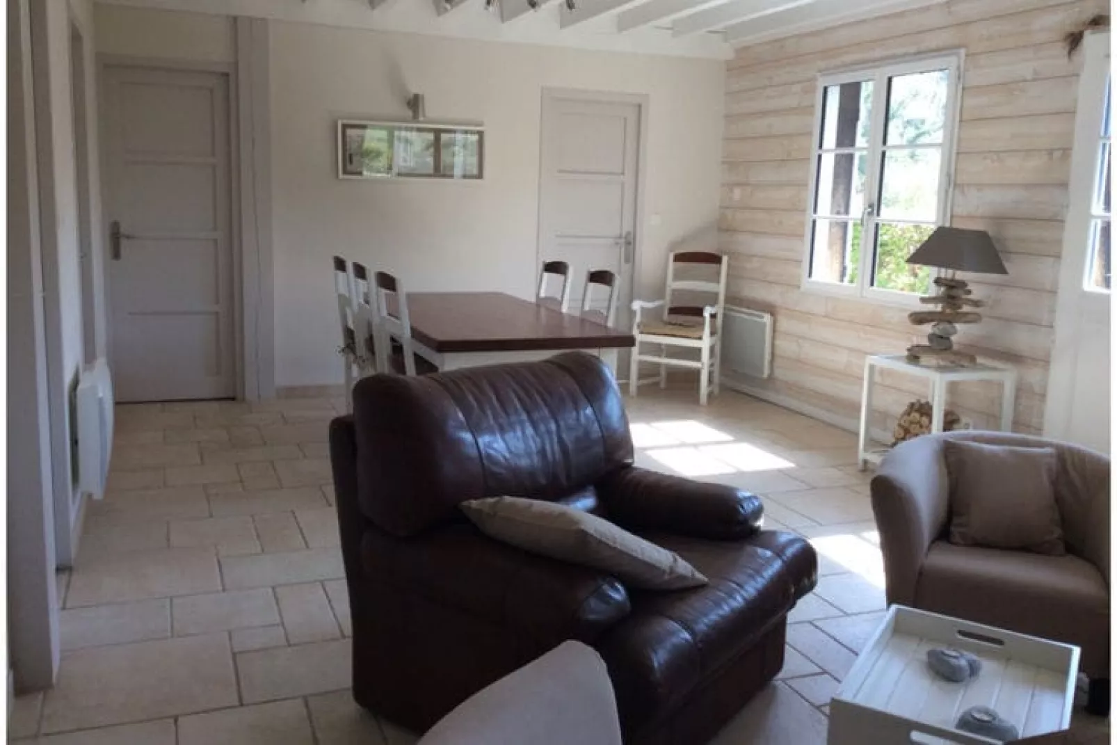 Holiday home St Martin-aux-Buneaux-Eetkamer