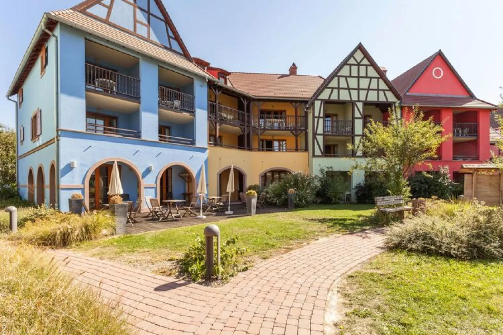 Residence Le Clos d'Eguisheim Eguisheim  27 Standard - Apt 6 p - 1 bedroom - 1 sleeping alcove-Buitenkant zomer