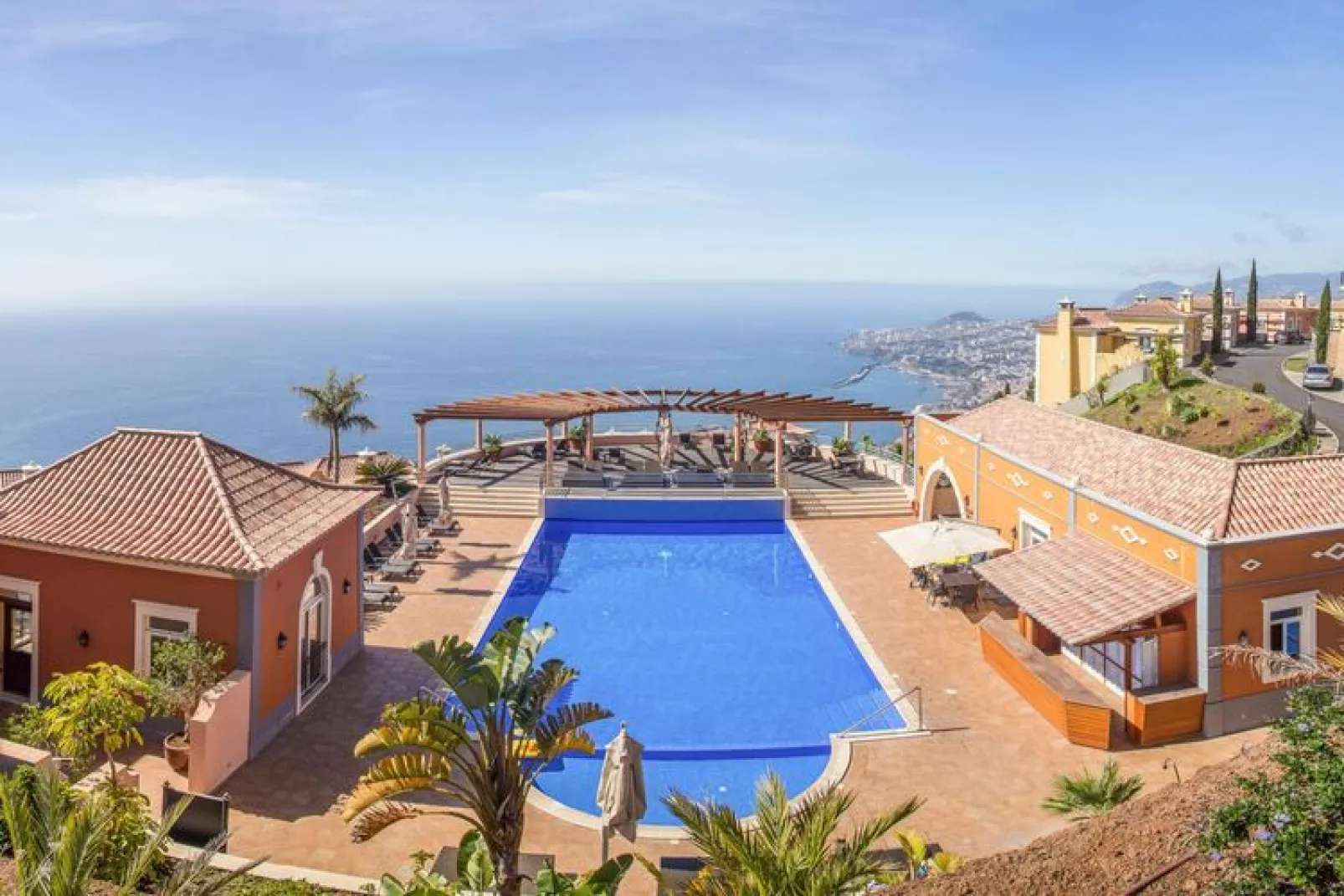 poolofhouse