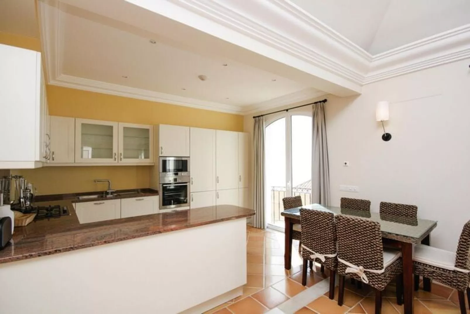 Villas Palheiro Village, Funchal, Villa with garden for max. 6 pers.-Keuken