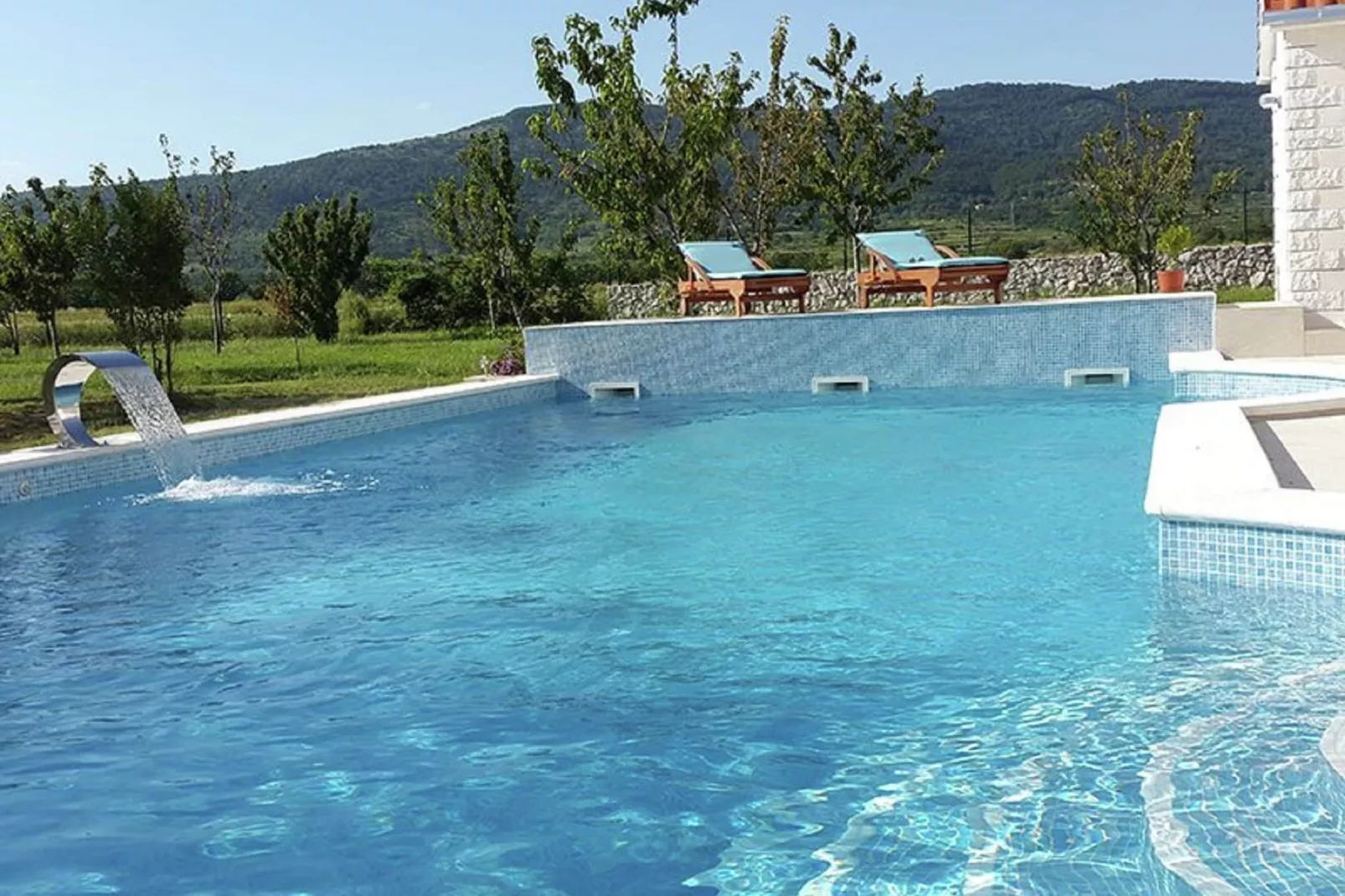 Villa Almas holiday house-Zwembad