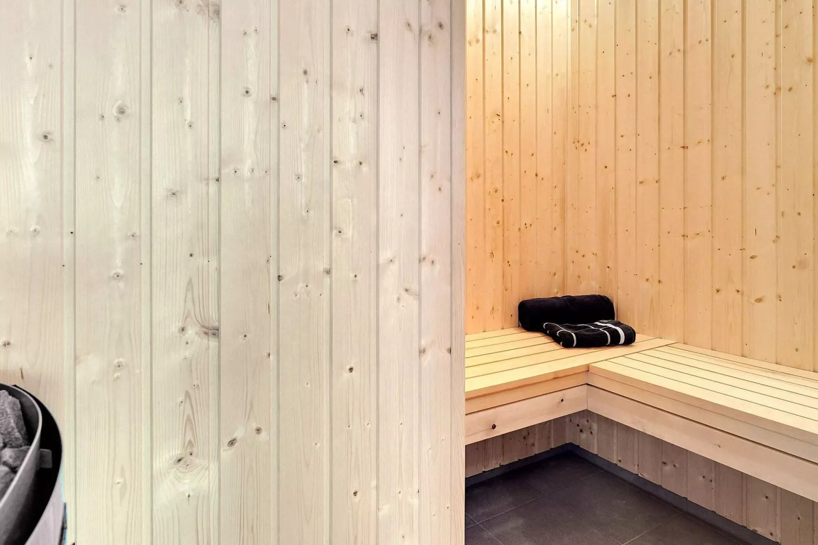 14 persoons vakantie huis in Væggerløse-Sauna