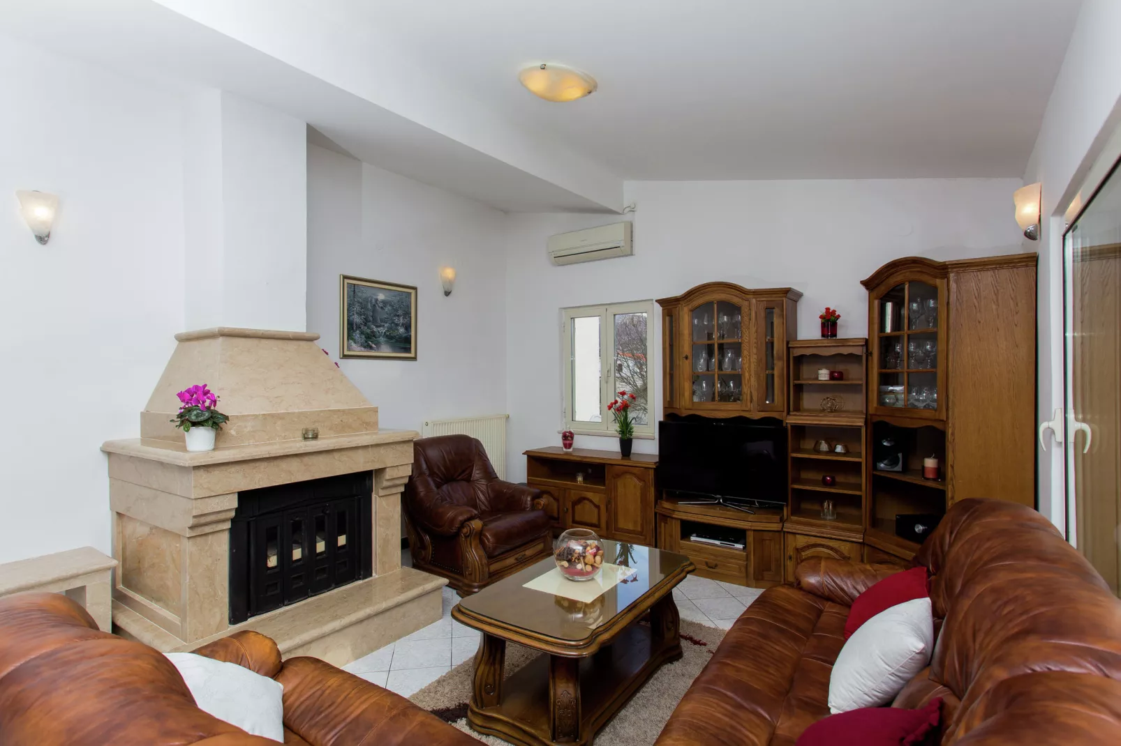 Villa Almas holiday house-Woonkamer