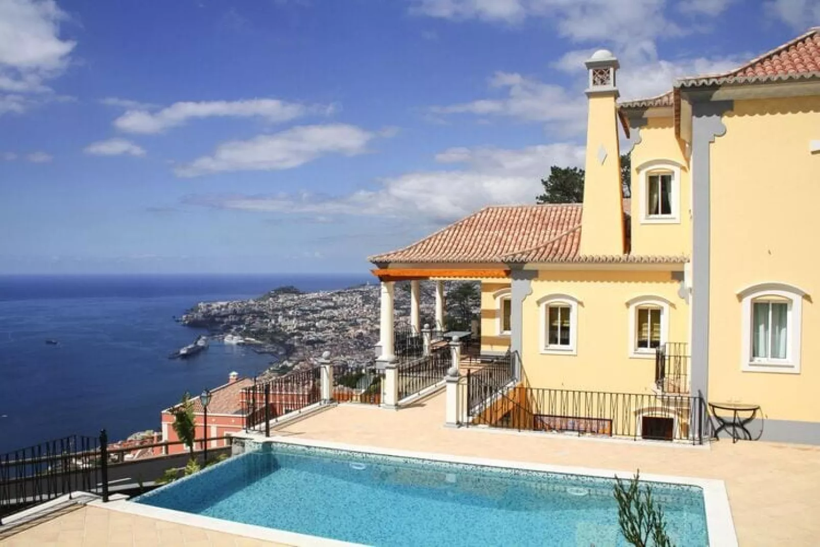 poolofhouse
