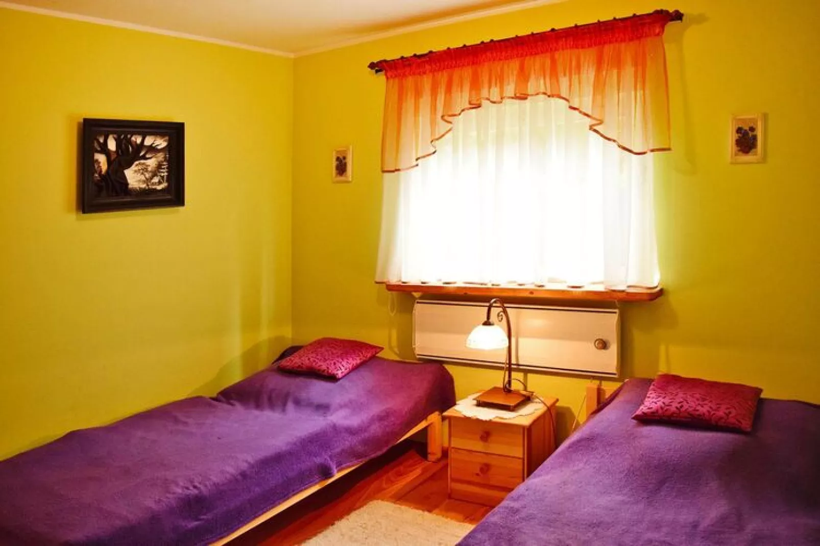 Holiday Home with whirlpool at the lake in Zakowo-Slaapkamer