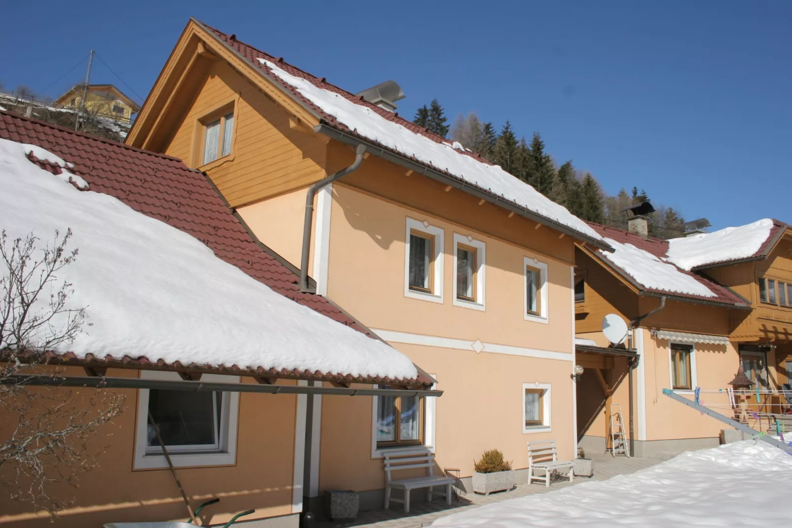 Haus Lax-Exterieur winter