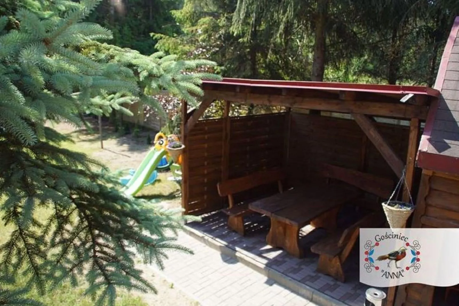 Charmante villa in Pomerian Polen met privézwembad-Tuinen zomer