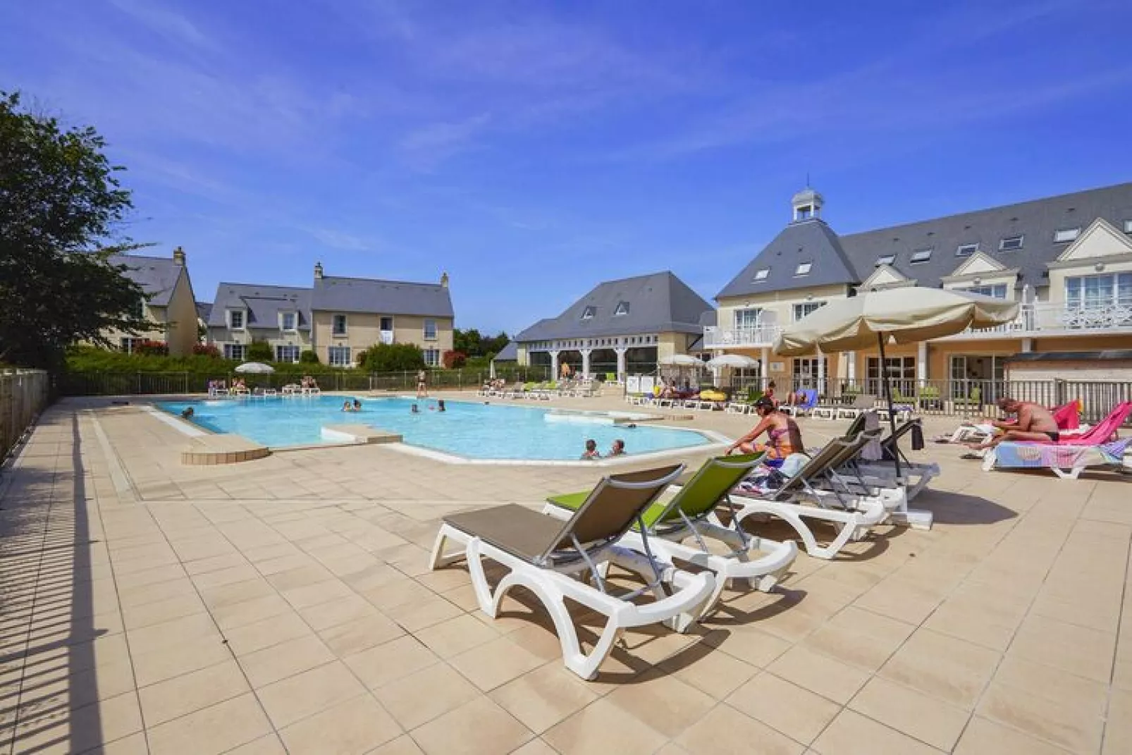 Residence Le Green Beach Port-en-Bessin-Huppain - M5 Standard House 5 p - 1 bedroom-Zwembad