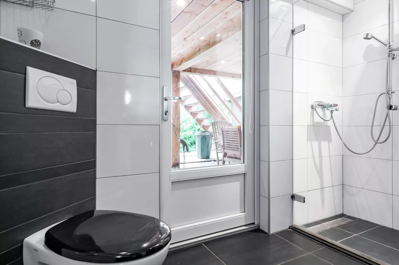 Villa 53-Badkamer