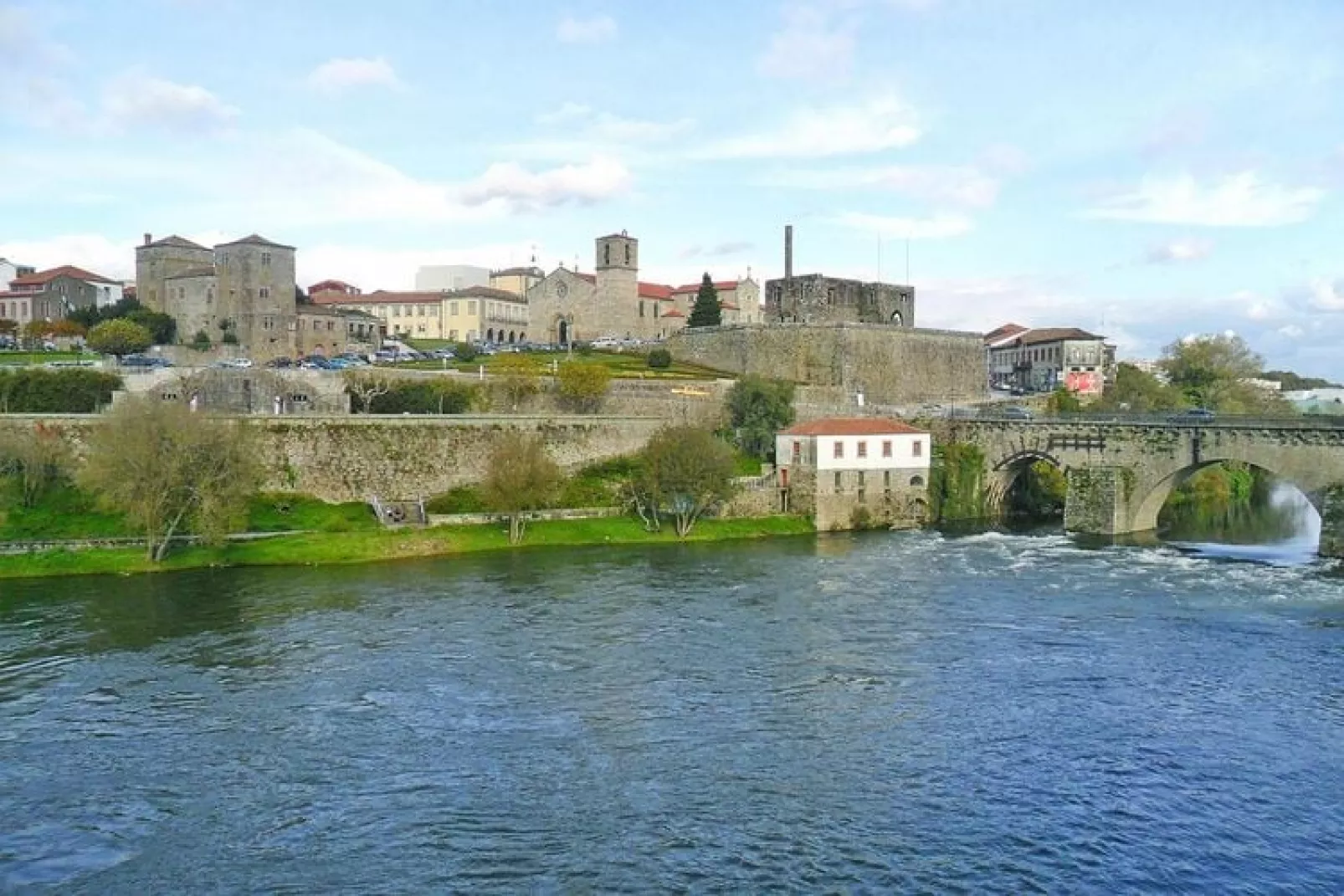 Mill Barcelos-Waterzicht