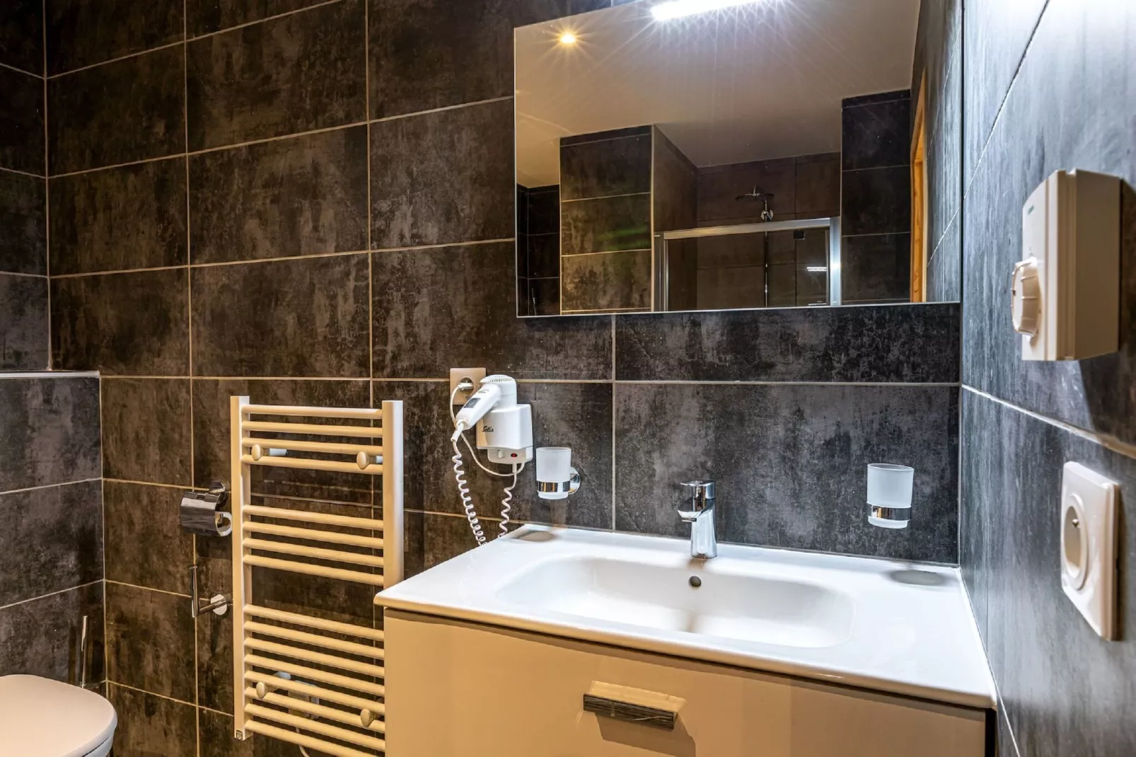 App. 5p. comfort-Badkamer