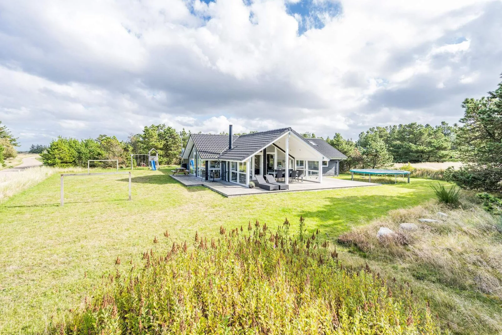 10 persoons vakantie huis in Blåvand-Buitenlucht