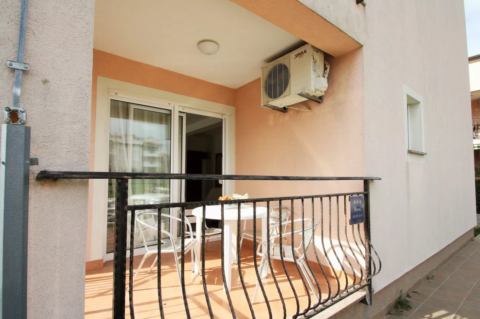 Two-Bedroom Apartment Bilic with Balcony in Porec Area-Terrasbalkon
