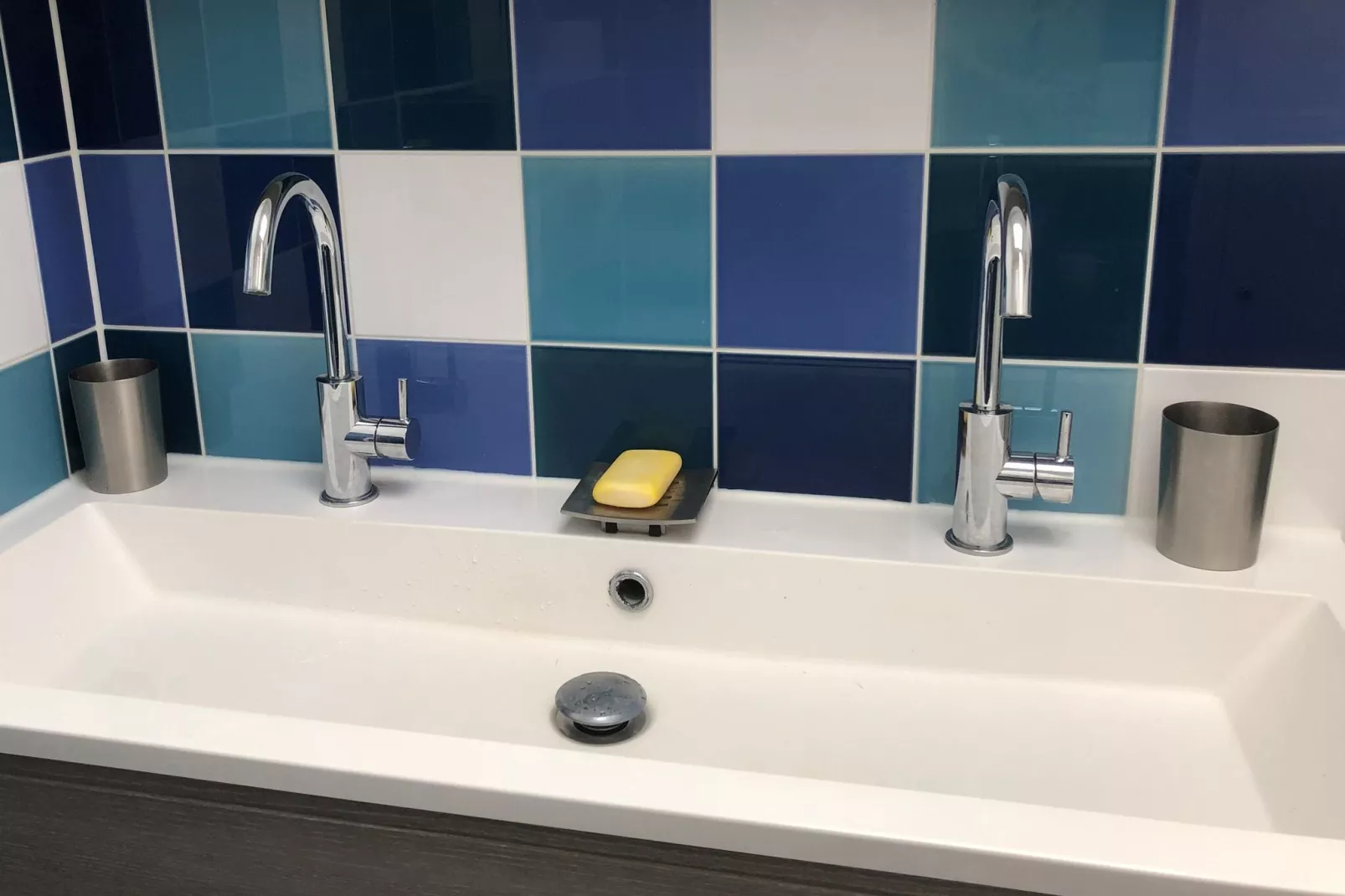 Sfeervol vakantiehuis in Edam met tuin-Badkamer
