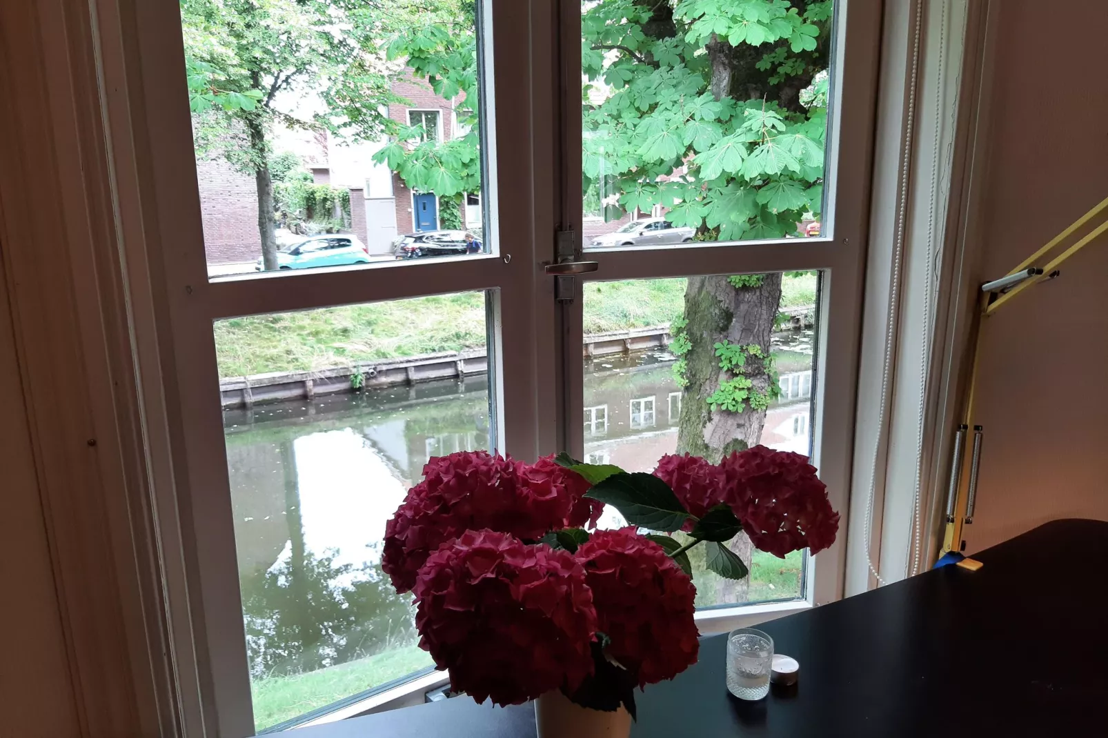 Sfeervol vakantiehuis in Edam met tuin-Uitzicht zomer
