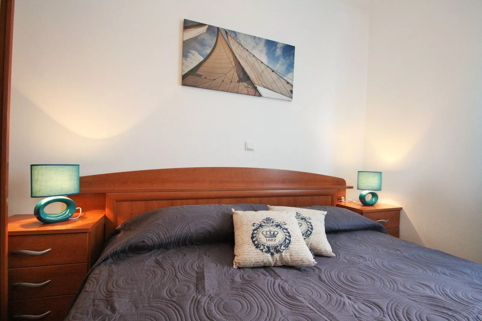 Two-Bedroom Apartment Bilic with Balcony in Porec Area-Slaapkamer