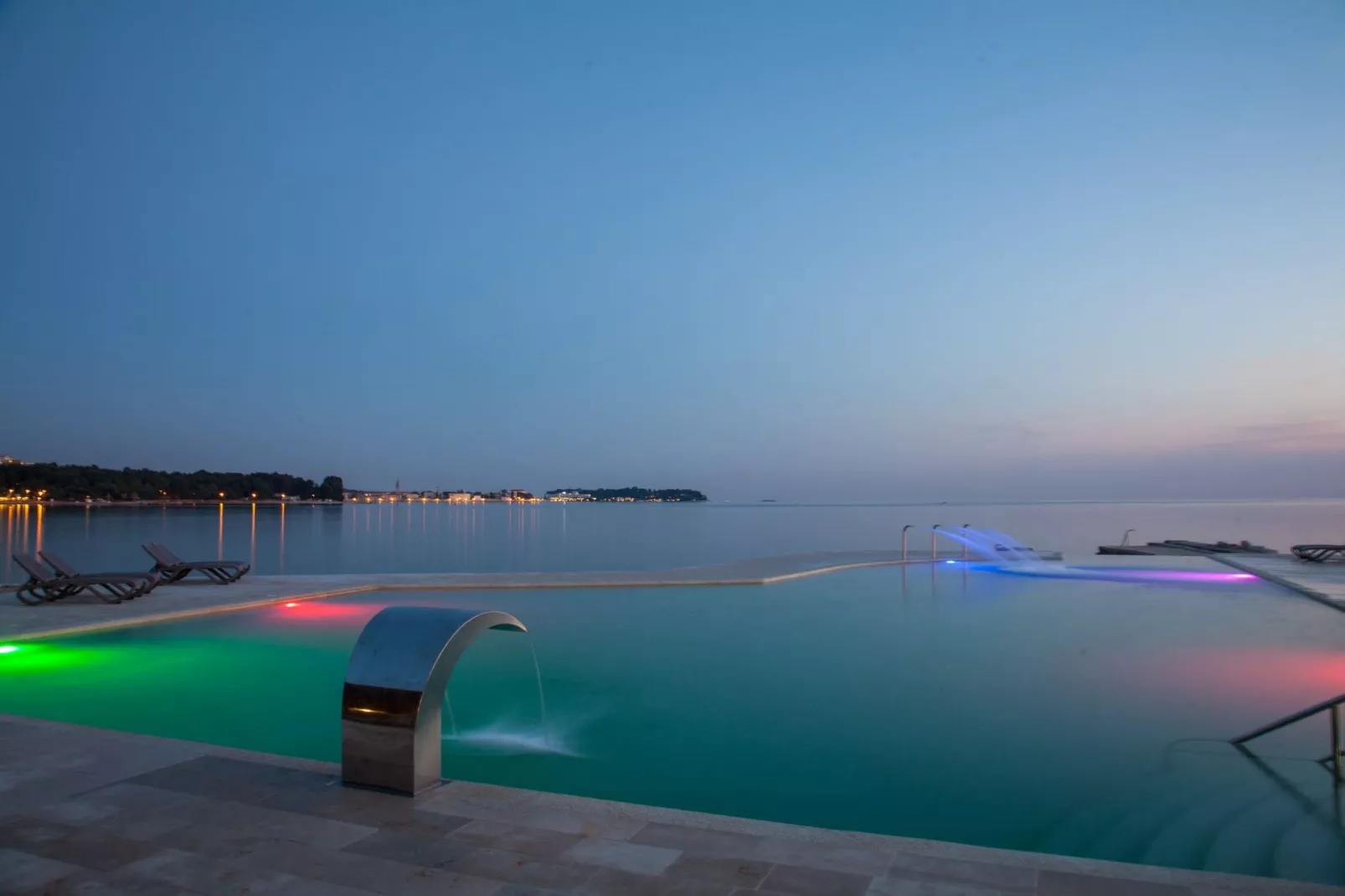 Two-Bedroom Apartment Bilic with Balcony in Porec Area-Gebieden zomer 1km