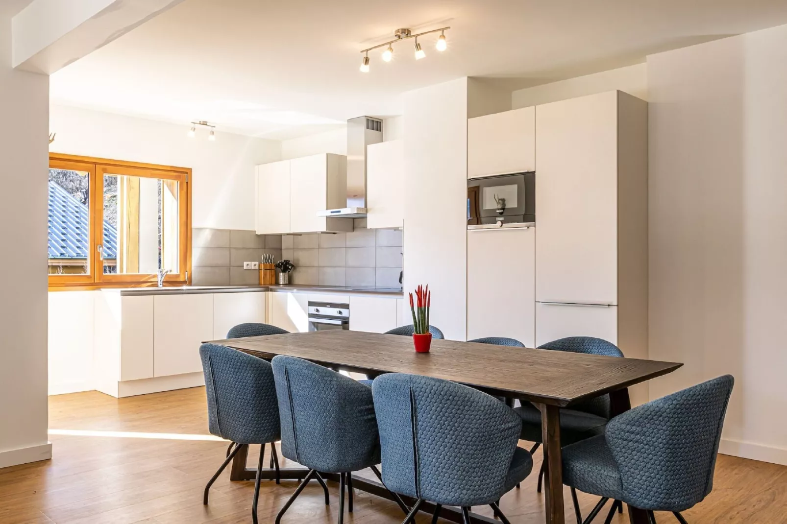 App. 8p. jacuzzi-Keuken