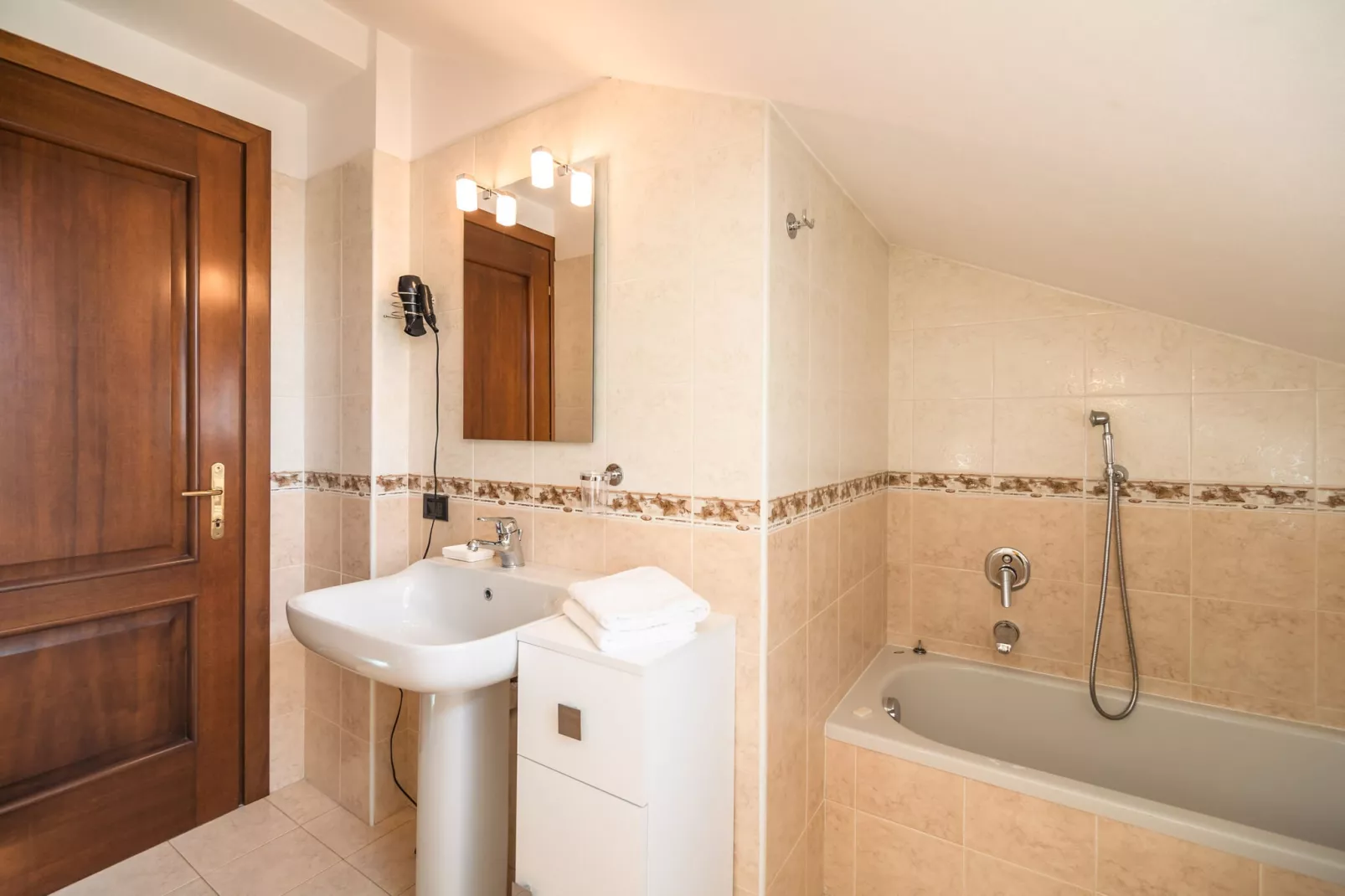 Casa Pedroni 2 Interno 5-Badkamer