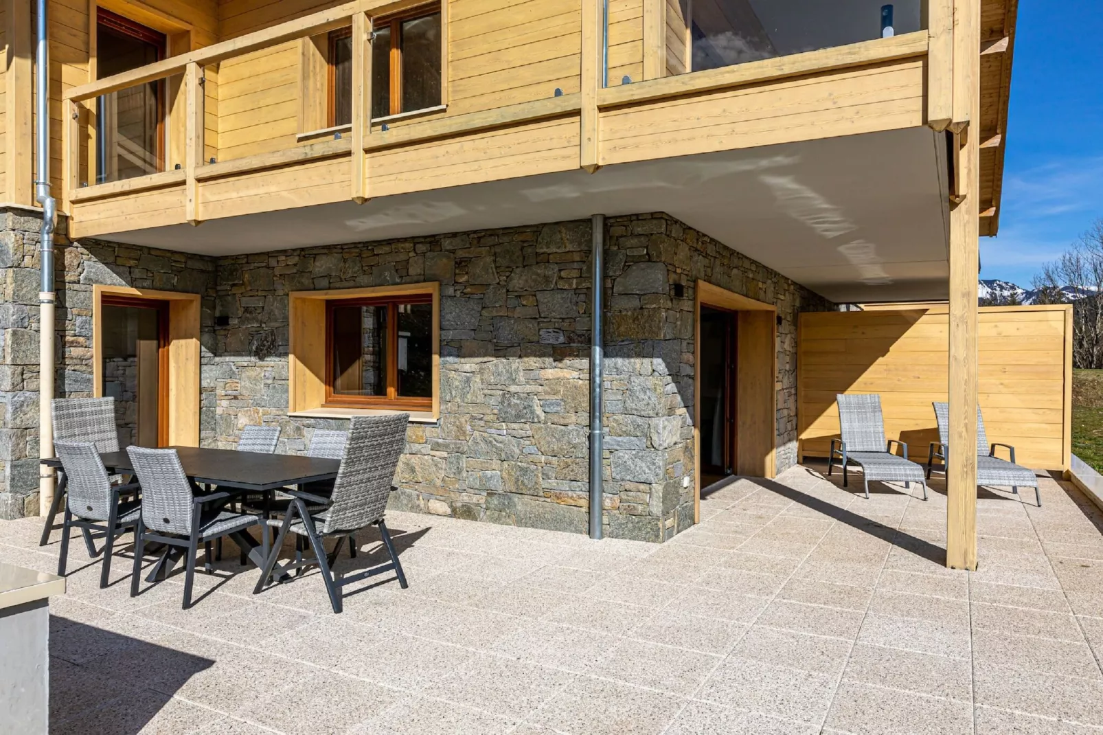 App. 8p. jacuzzi-Tuinen zomer