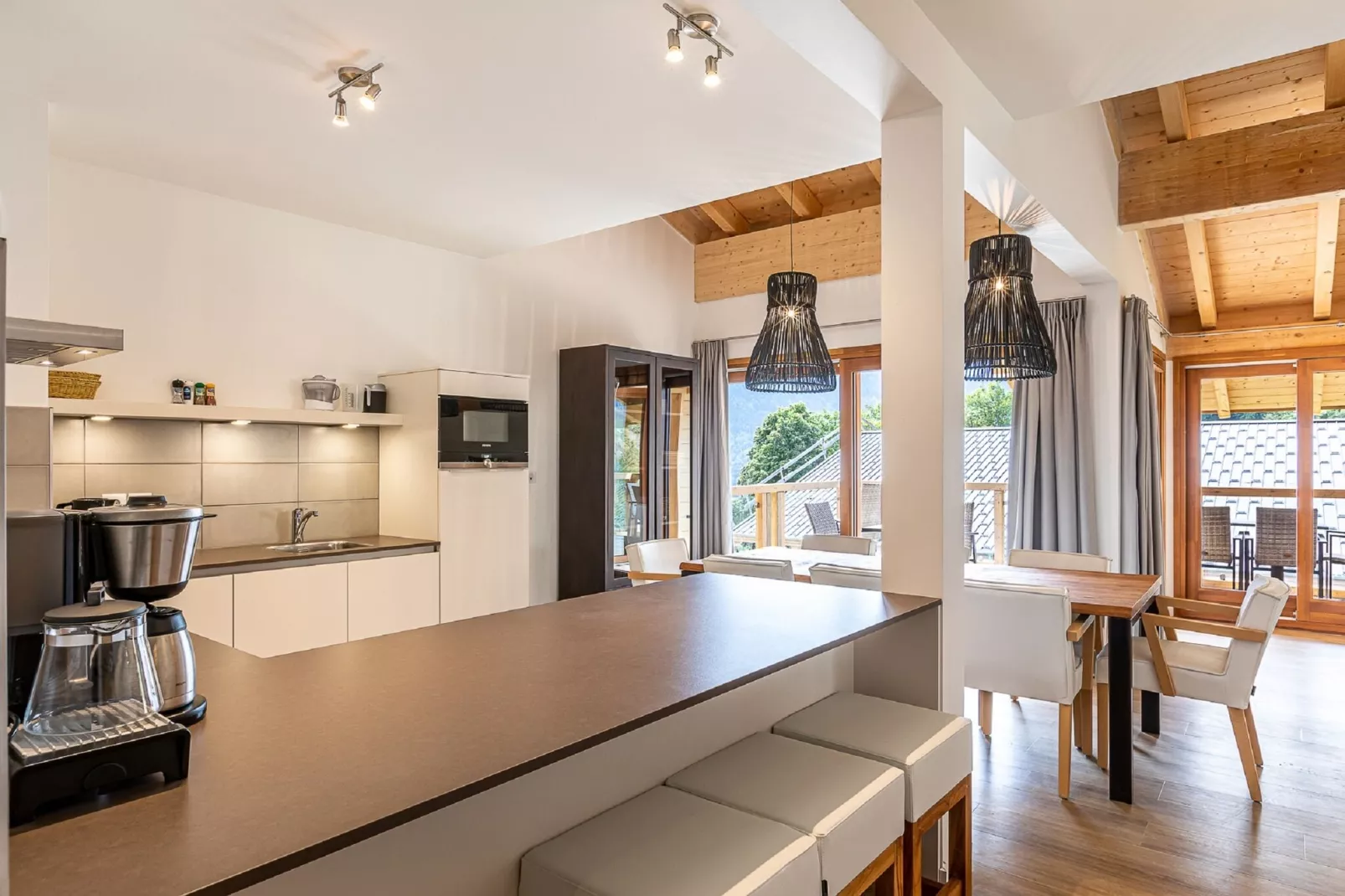 App. 7p. sauna-Keuken