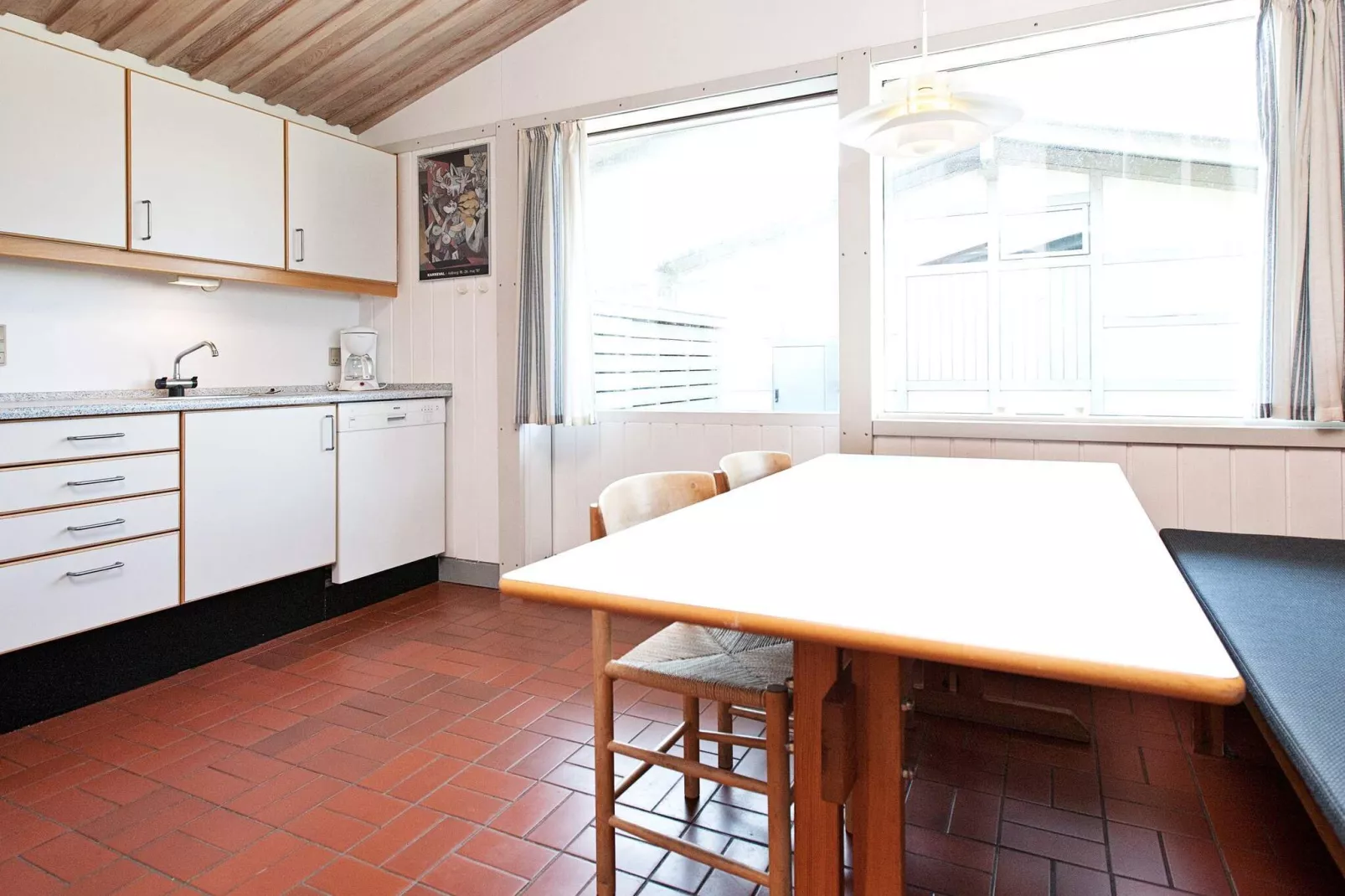 3 room,w/partially seaview-Binnen