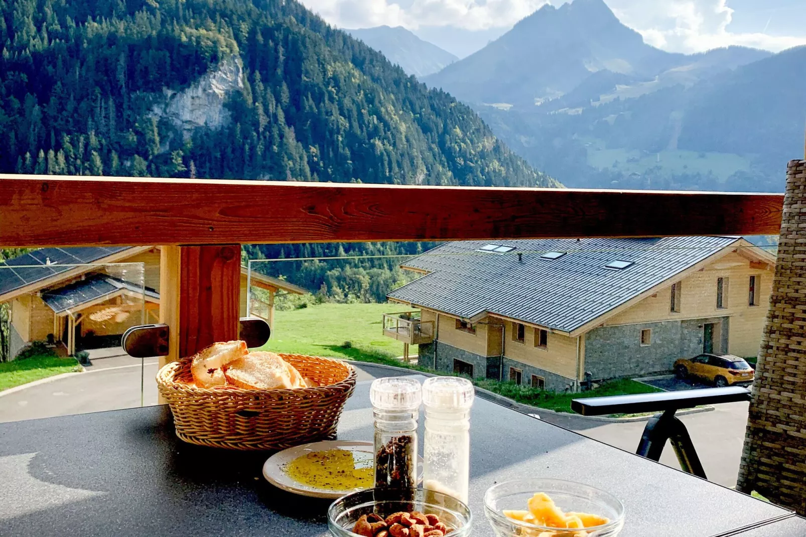 AlpChalets Portes du Soleil 10-Uitzicht zomer