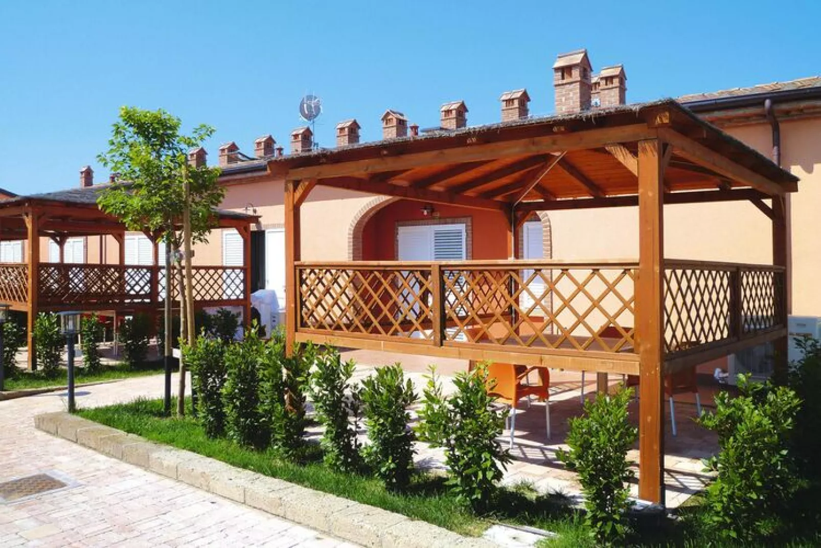 Holiday residence Borgo Verde Vada-Bilocale-Buitenkant zomer
