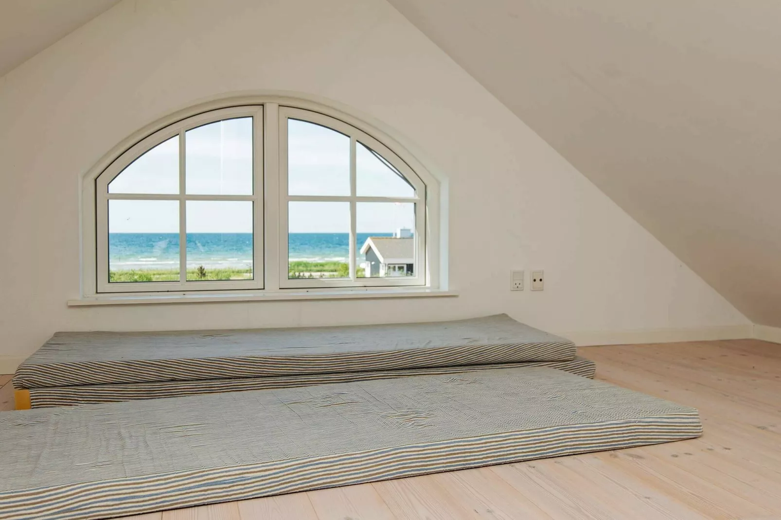 8 persoons vakantie huis in Knebel-Binnen