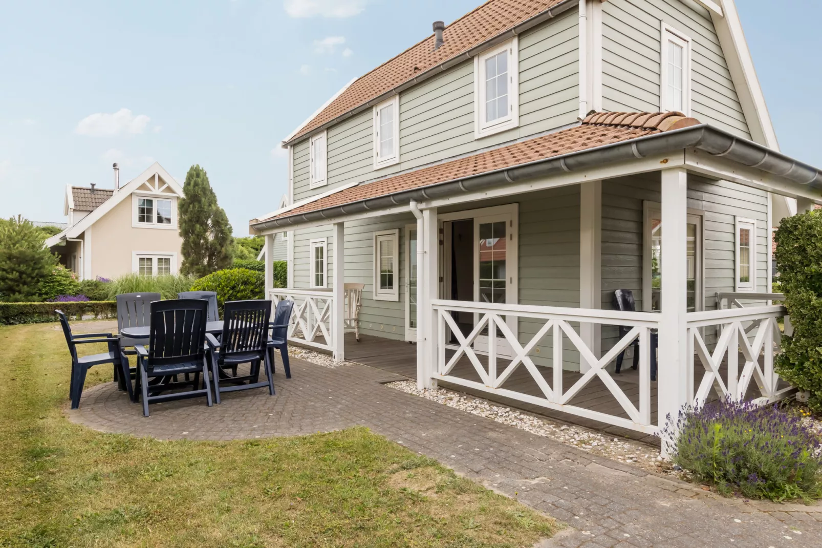 Vakantiepark De Heeren van 's Gravensande 2-Terrasbalkon