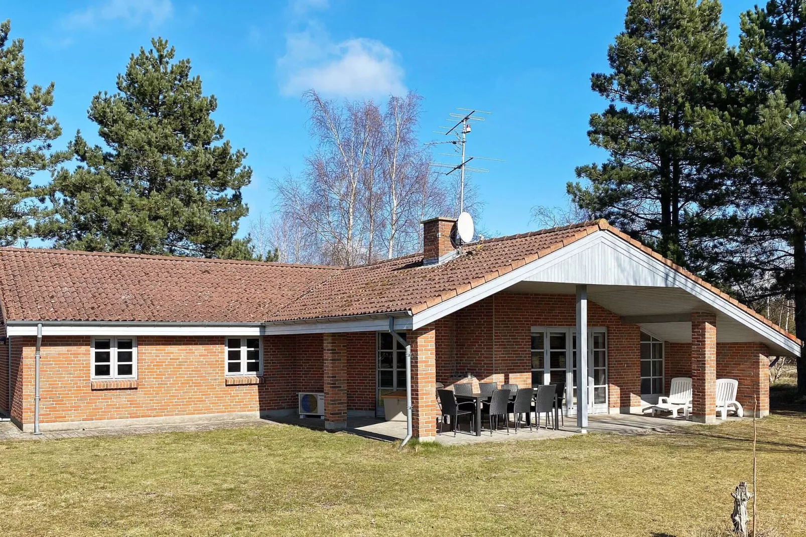 Mooi vakantiehis in Rødby met sauna-Buitenlucht