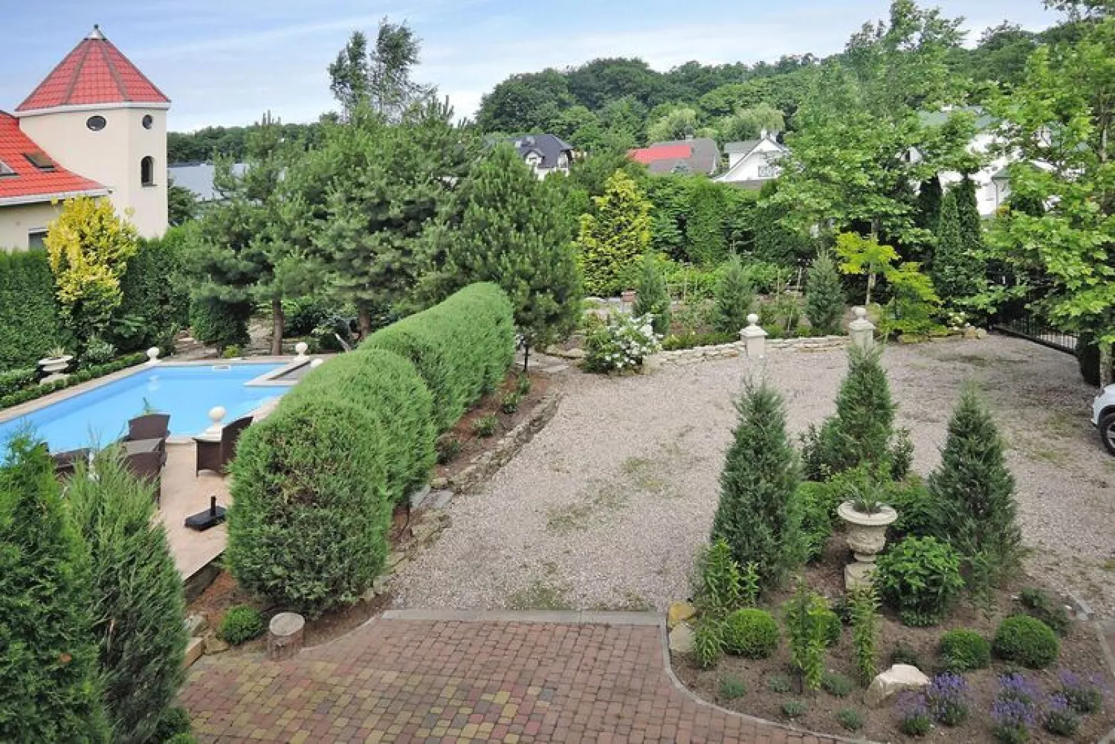Komfortowy dom wakacyjny z prywatnym basenem dla 8 osób w Trzesaczu-Buitenkant zomer