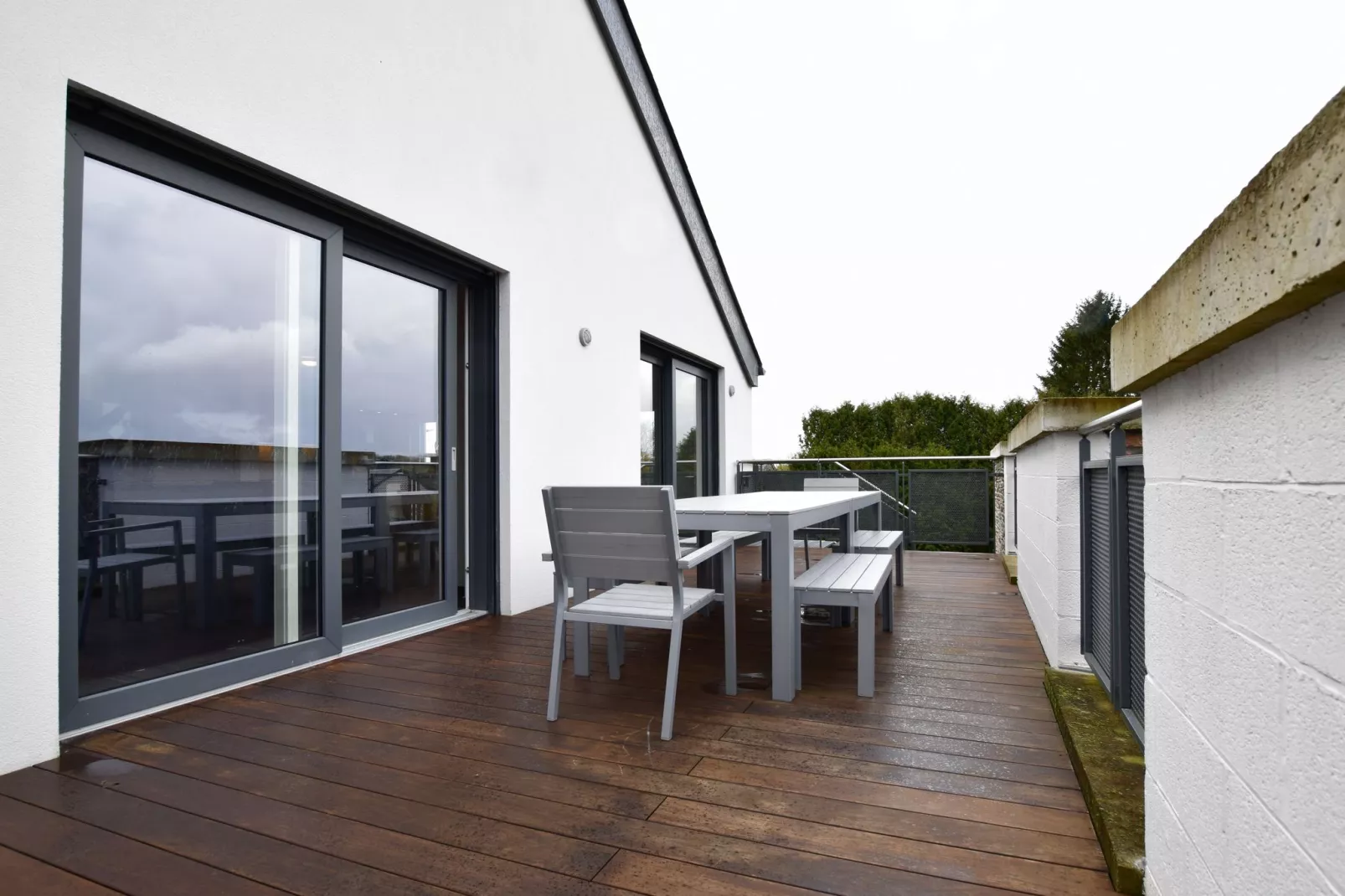 Ruim appartement midden in de natuur van Bouillon met balkon-Terrasbalkon