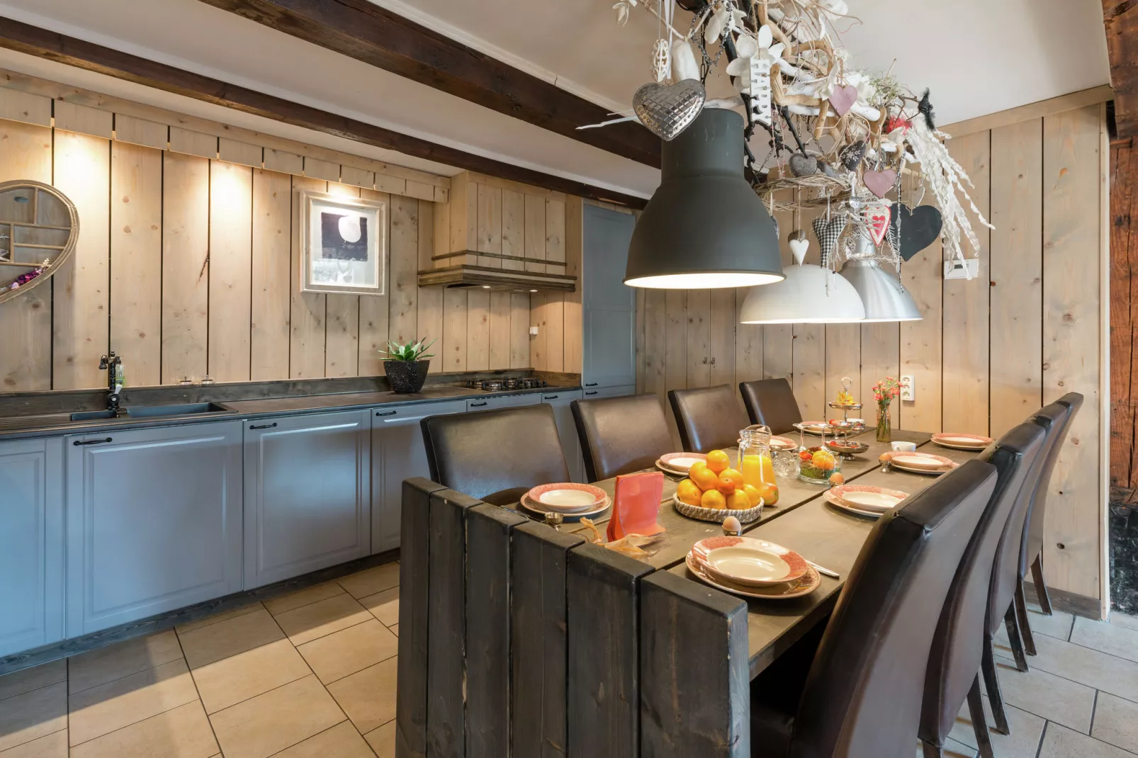 Hoenderhoeve I-Eetkamer