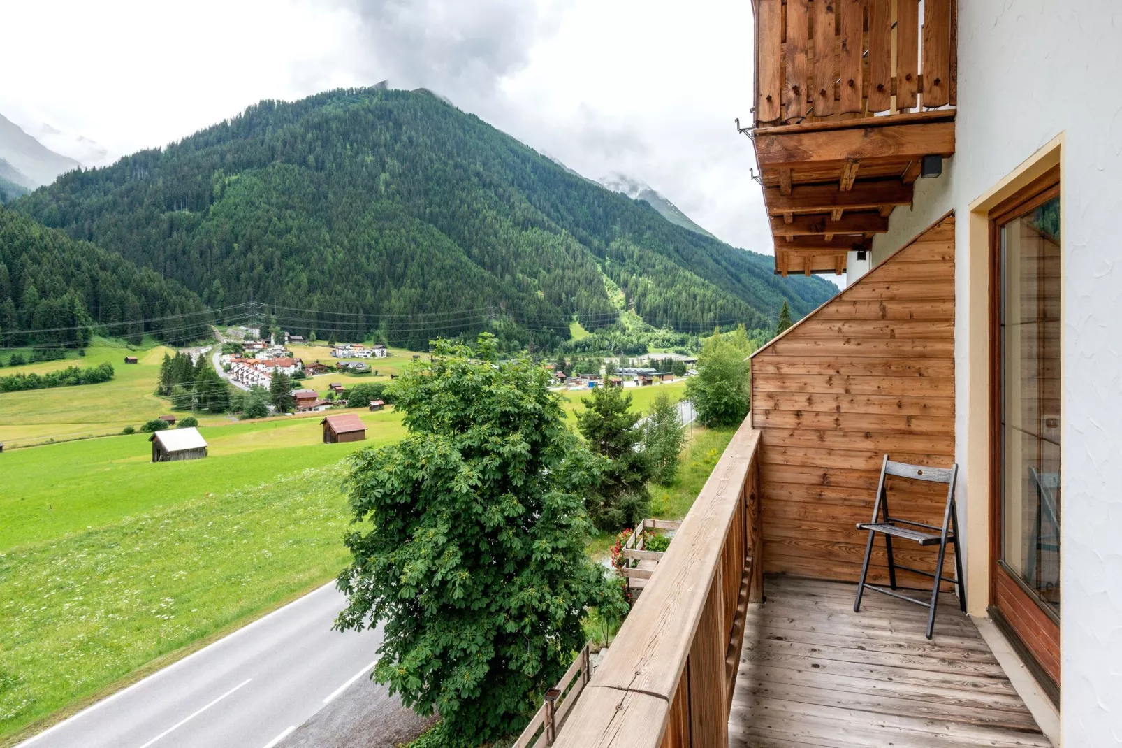 Haus Arlberg XL-Uitzicht zomer