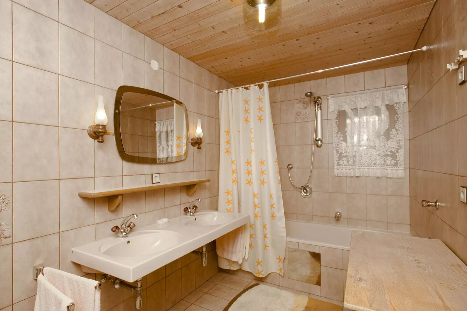 Haus Schweiger-Badkamer