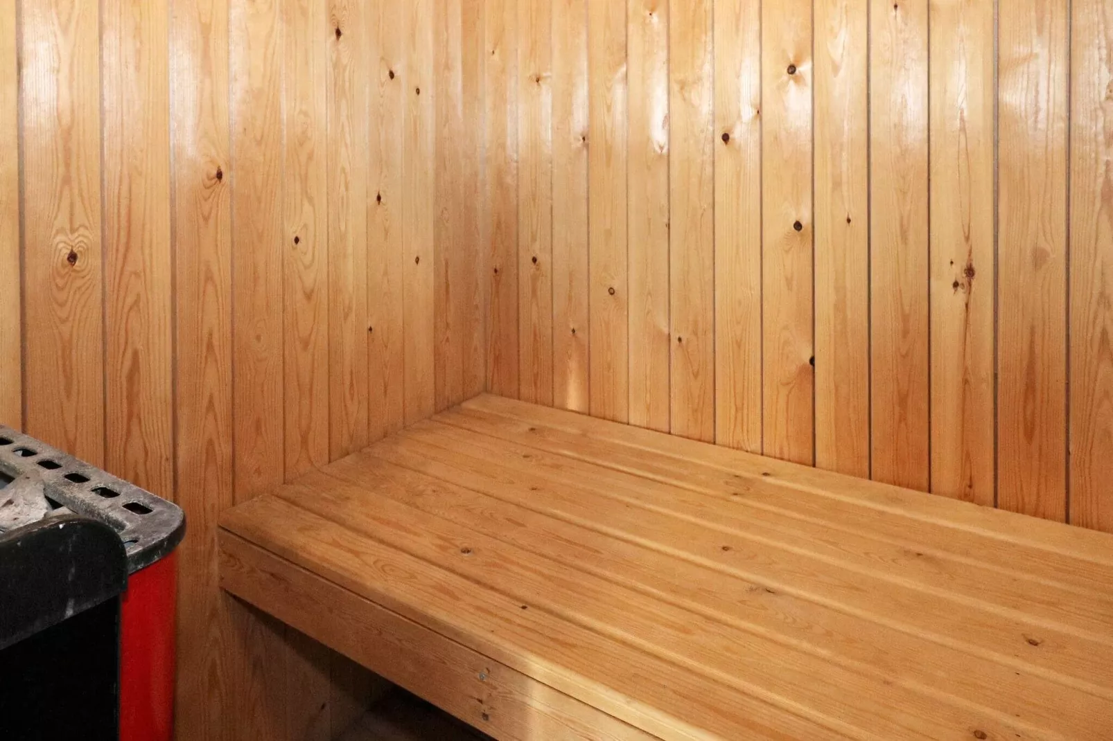 Heerlijk vakantiehuis in Hadsund met sauna en bubbelbad-Sauna