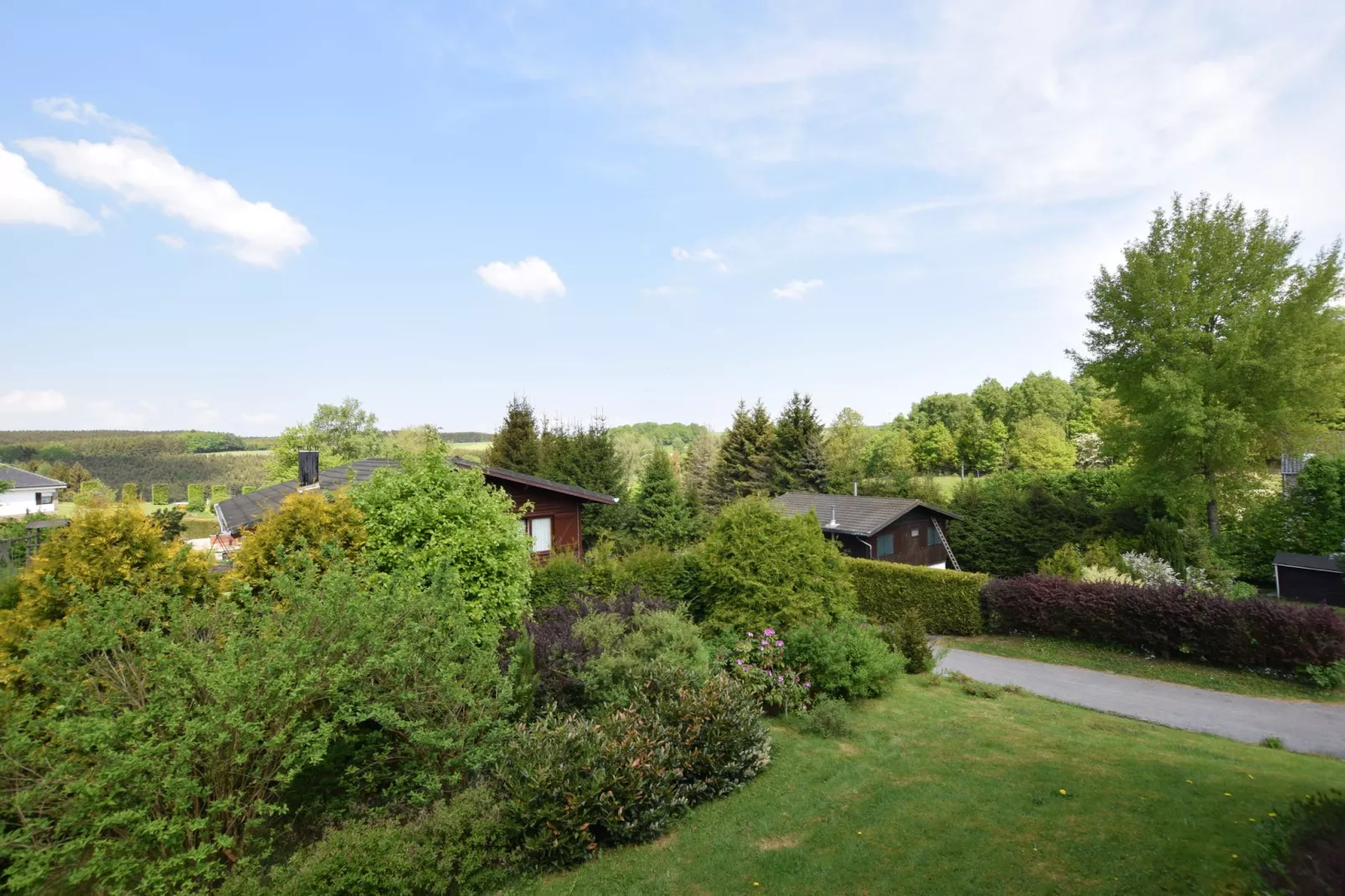 Le Chalet de Cherapont-Uitzicht zomer