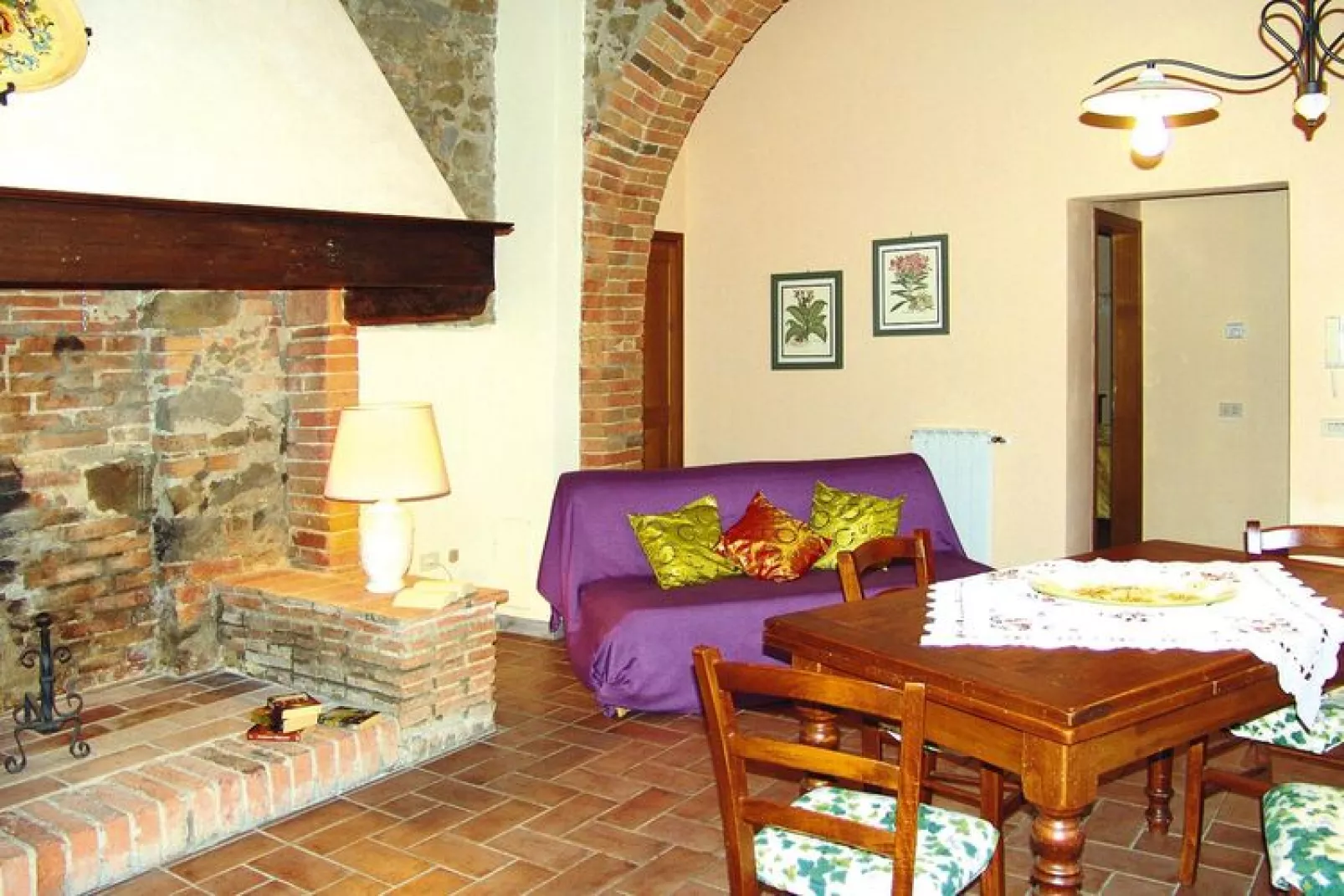 Agri-tourism Poggio al Sole Vinci Type Girasole-Woonkamer
