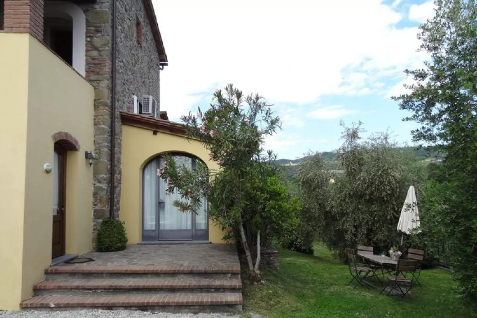 Ferienhaus Cerbaiola Lamporecchio Belegung mit bis zu 6 Personen-Buitenkant zomer