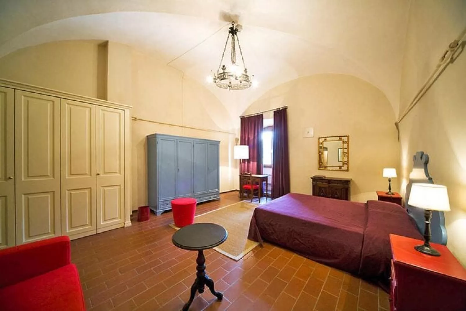 Holiday residence Villa Pitiana Donnini - Type 2-Raum-App Typ A 45 qm-Slaapkamer