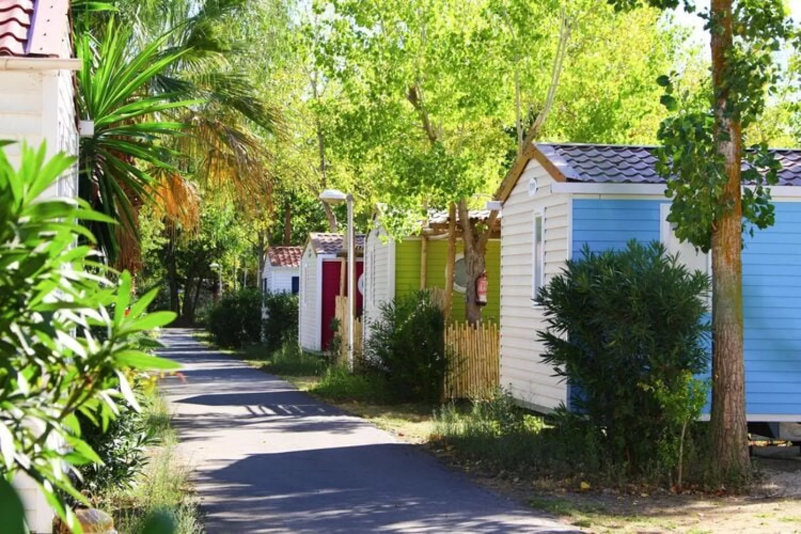 Camping L'Air Marin Vias-Plage  Mobilhome MEXICO 2CH-Uitzicht zomer