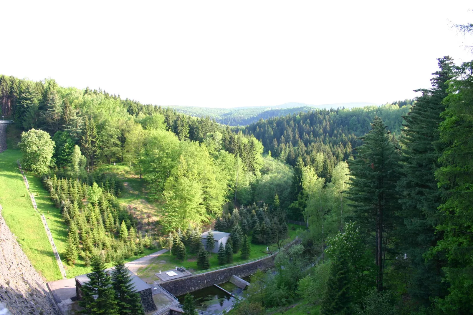 Im Erzgebirge-Gebieden zomer 5km