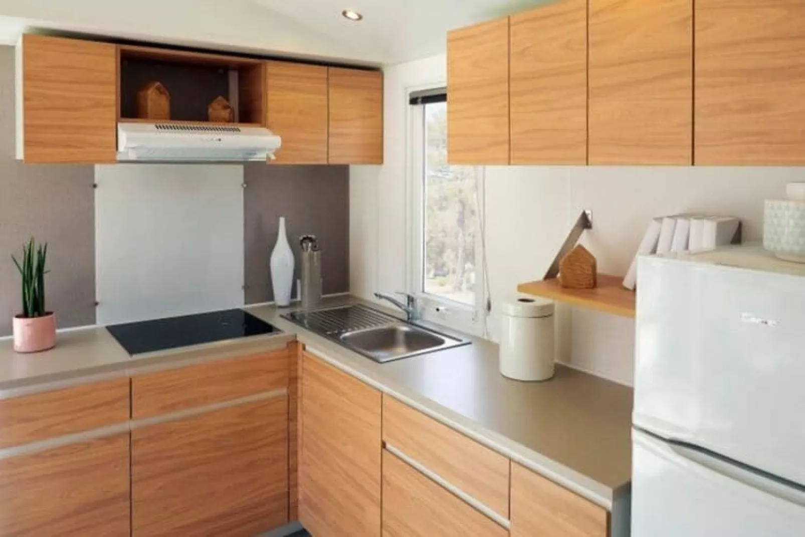 Camping L'Air Marin Vias-Plage  Mobilhome Acapulco 2CH-Keuken
