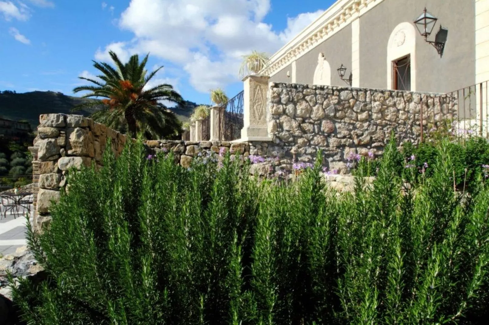 Vecchia Dimora Resort-Tuinen zomer