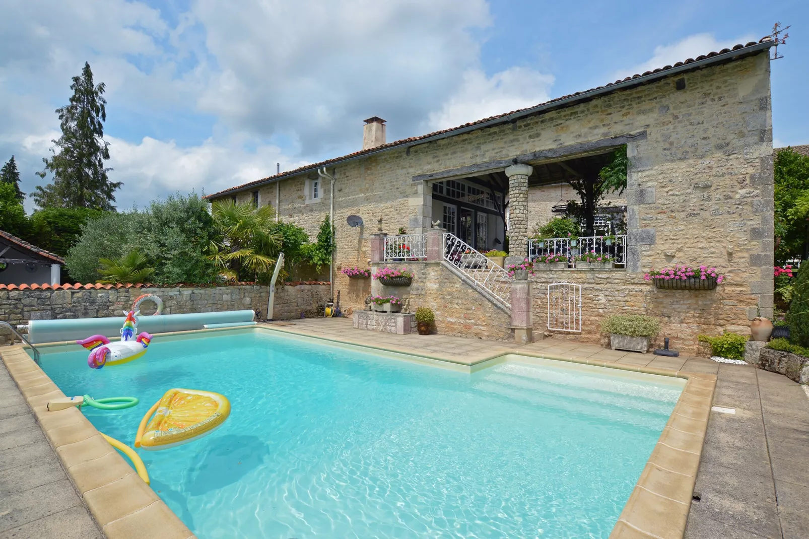 Maison fabuleuse avec piscine