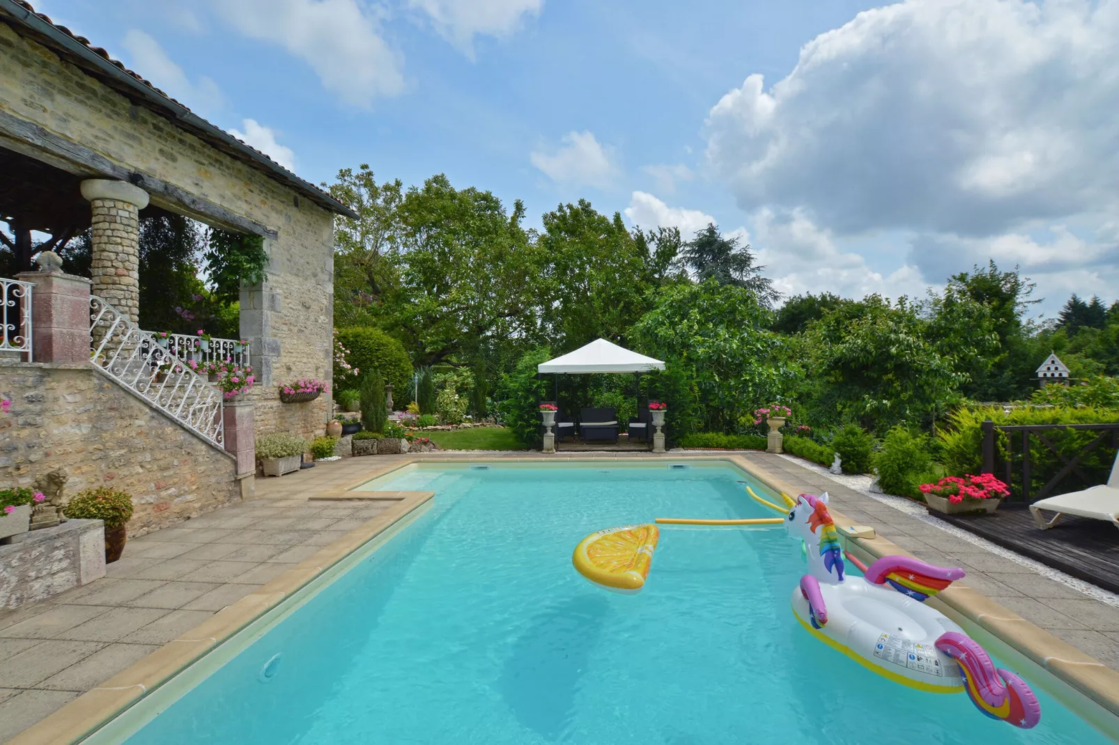 Maison fabuleuse avec piscine-Zwembad