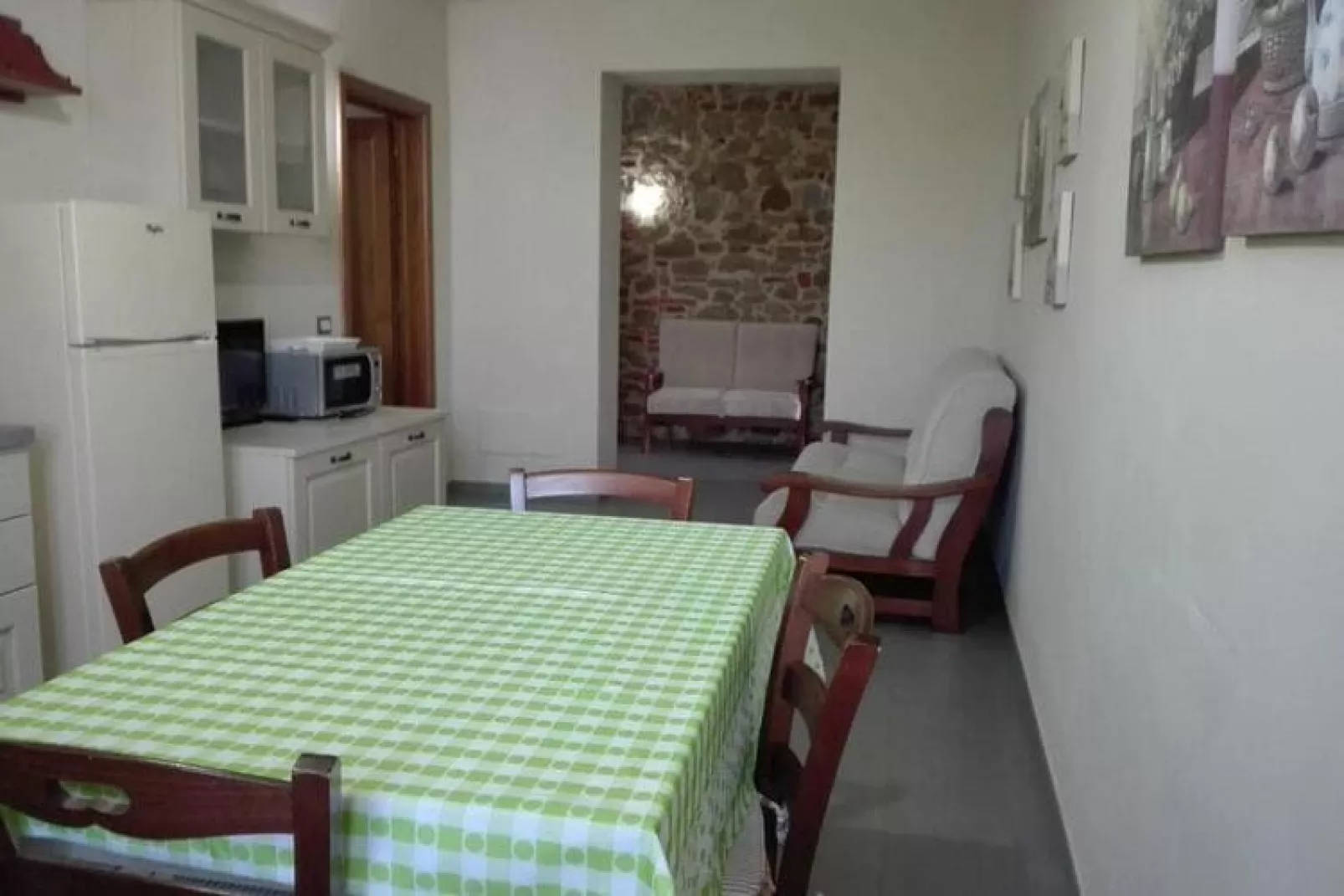 Agri-tourism Giugnano Poggio del Sole Lamporecchio-3-Raum-App Typ D ca 90 qm-Eetkamer